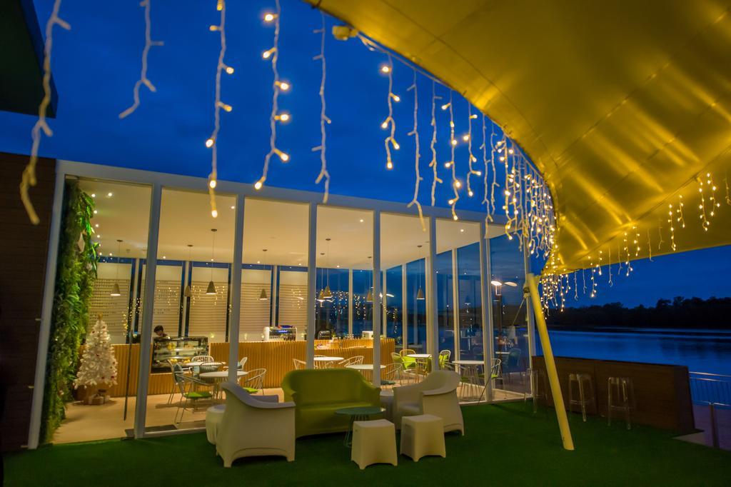 Mega View Hotel Kuantan Exterior photo